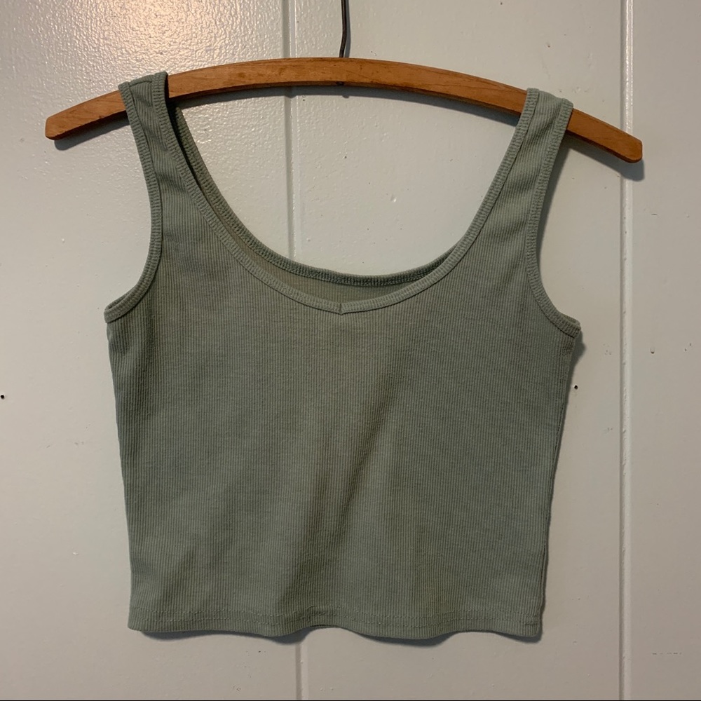 SHEIN Cropped Tank